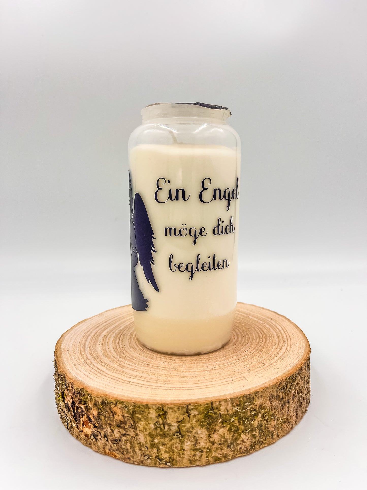 Trauerkerze/Grabkerze auf Baumscheibe