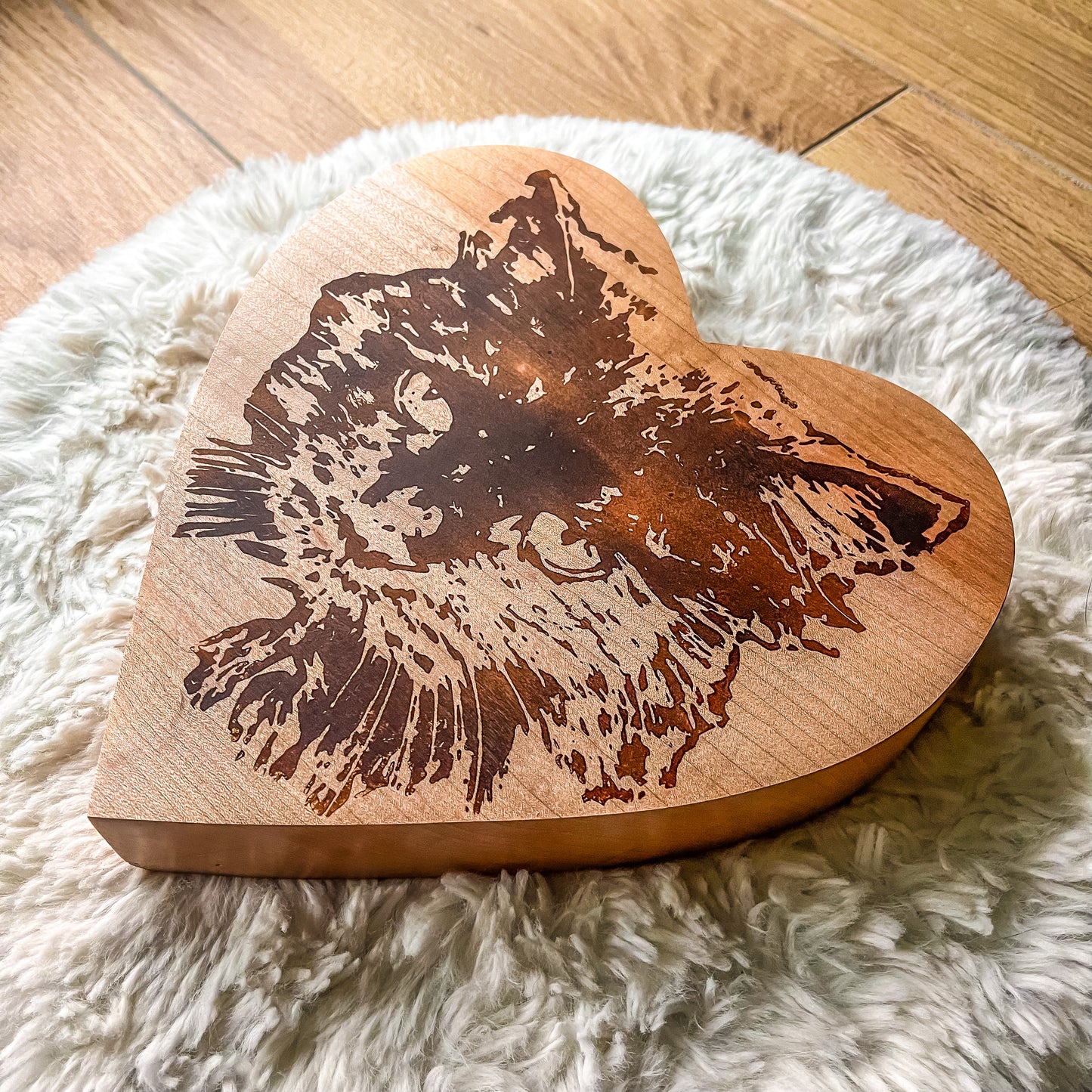 Holzschild mit individuell gebranntem Motiv